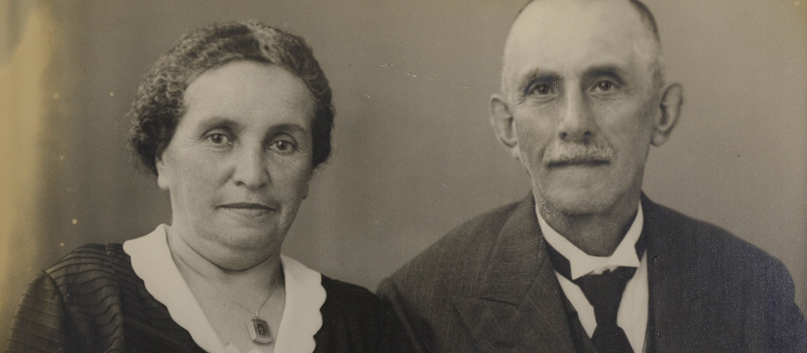 Daniel and Kaetchen Stern, Lore's paternal grandparents