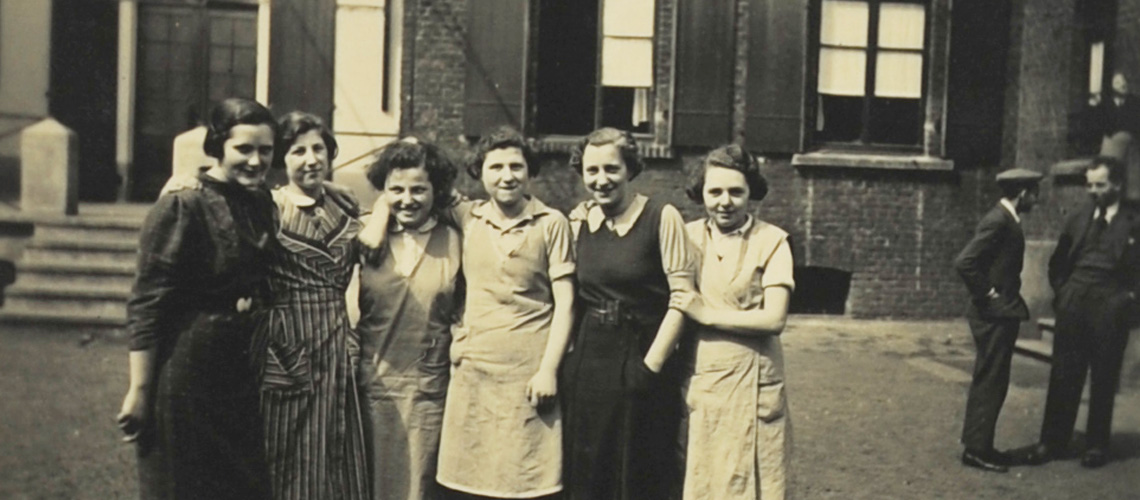 Seminar students in the backyard of the Jewish orphanage in Dinslaken, Germany, prewar