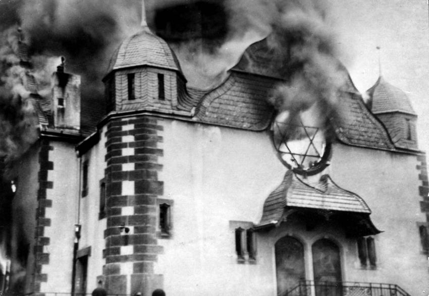 Remembering The November 1938 Pogrom ("Kristallnacht"): Holocaust ...