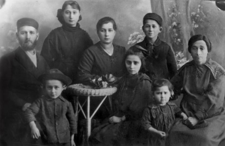 משפחת קיירש (Kiersz) בפיוטרקוב, 1921