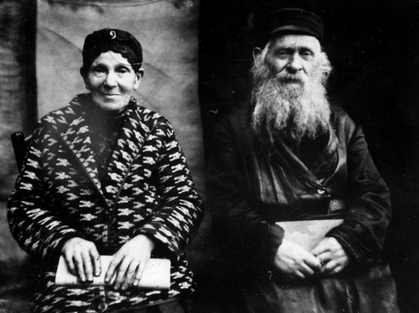 בני הזוג רוזנצווייג בפיוטרקוב טריבונלסקי לפני השואה.