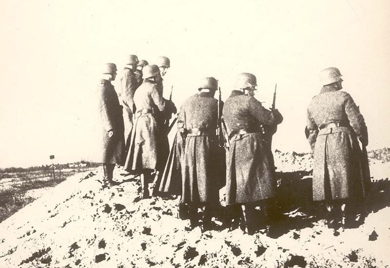 אנשי איינזצגרופן  לאחר רצח המוני ביריה, ברית המועצות