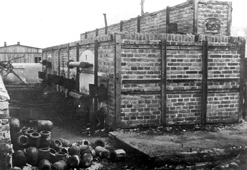 הקרמטוריום במיידנק לאחר השחרור, 1944.