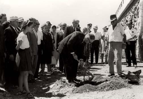 Hermann Friedrich Graebe plants a tree in the Avenue of the Righteous 1965