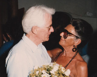 Jan Klein and Roza Vos-Rijksman, 1985. The photo was taken at an event where Bob Denneboom received the Honorary Citizenship of Egmond for his great efforts in saving the little chapel of the Castle of Egmond