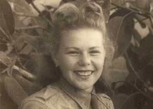 Herta Tiberger in IDF uniform, Israel, 1948